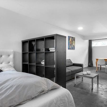 Lovely Studio Apartment With Hot Tub Reykjavik Exterior photo